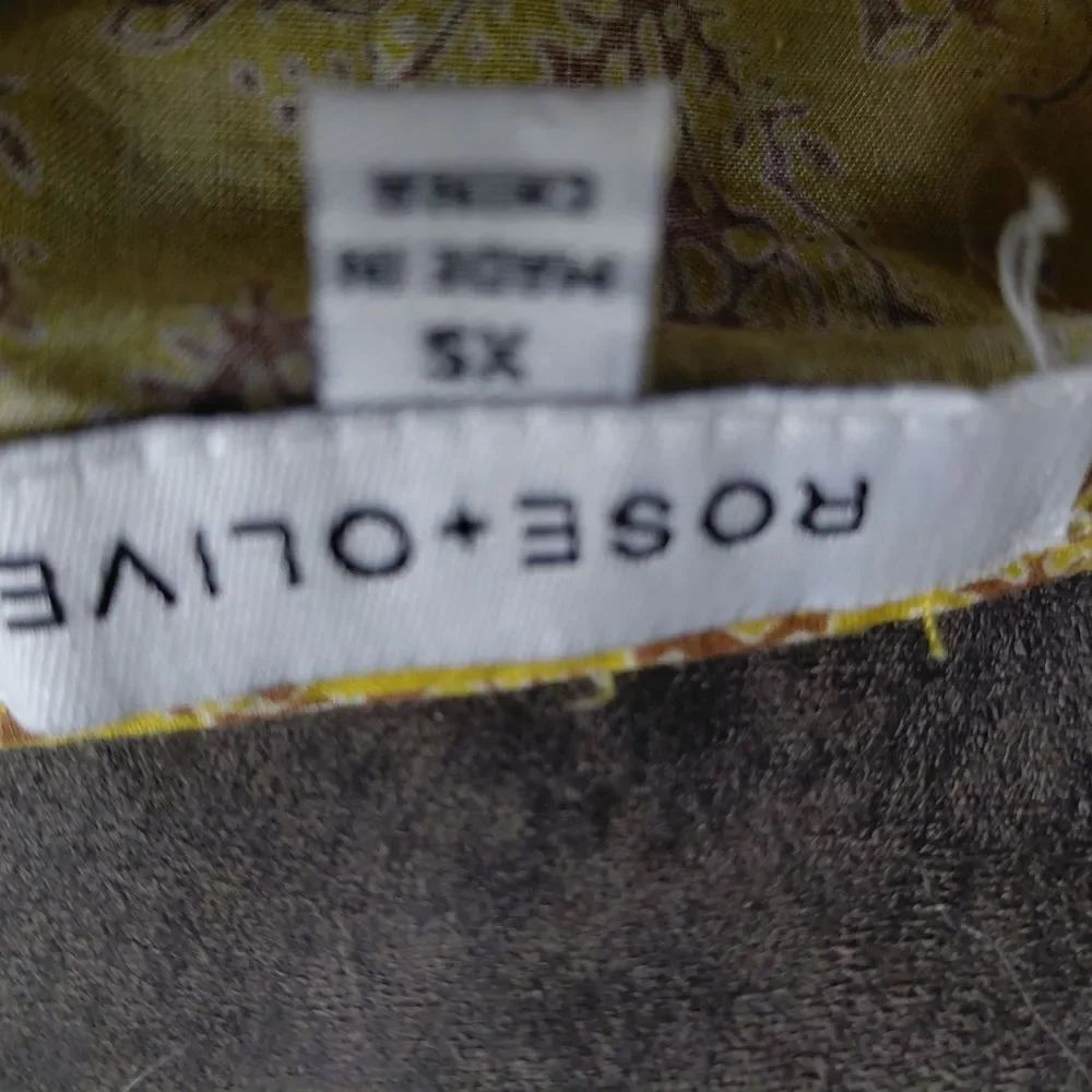 Rose & Olive Yellow Patterned Ruffle Blouse - Picture 4 of 5